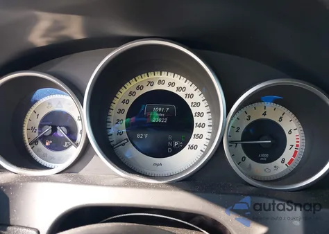 2016 Mercedes-Benz E 400 z USA, uszkodzony, nr VIN WDDKJ6FB4GF325555